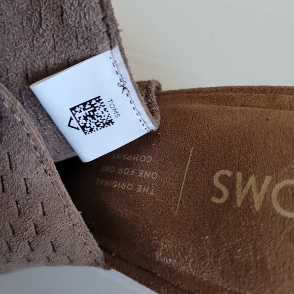 Toms Suede Grenada Sandals Size 8M Perforated Suede Peep Toe Chunky Heel - Picture 12 of 14